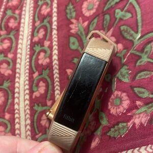 FitBit Alta HR
